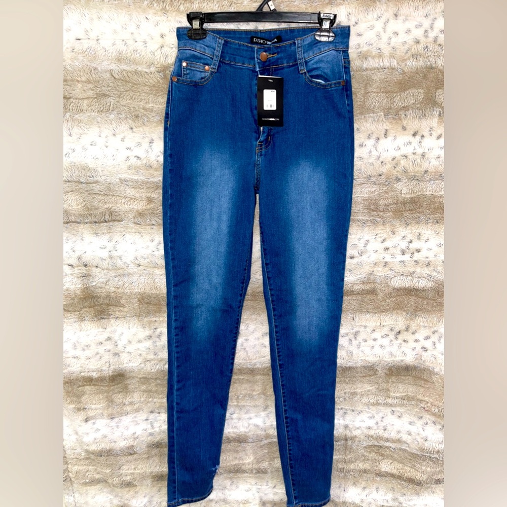 Brand new Fashion Nove jeans with tag. Size 9